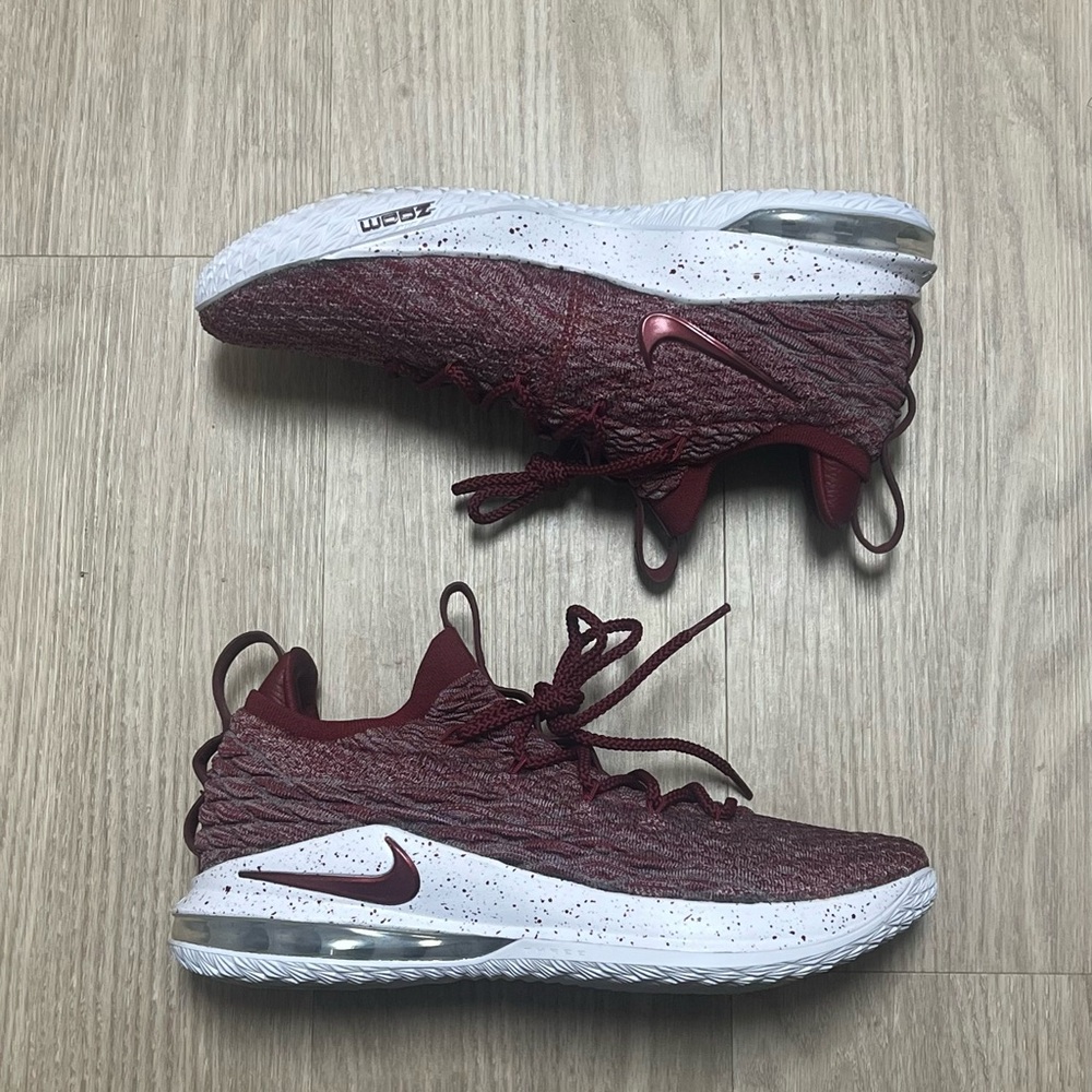 Nike LeBron 15 Low Basketball Shoes Size 10.5 Ashes Team Red Cleveland Red Wine - Picture 2 of 8
